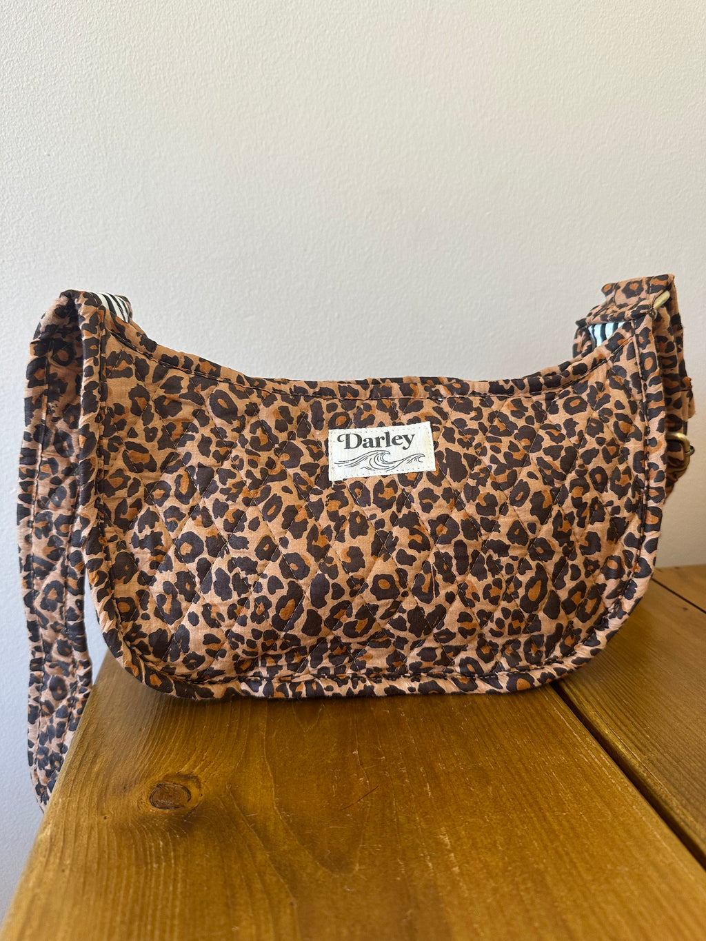 Leopard print side bag