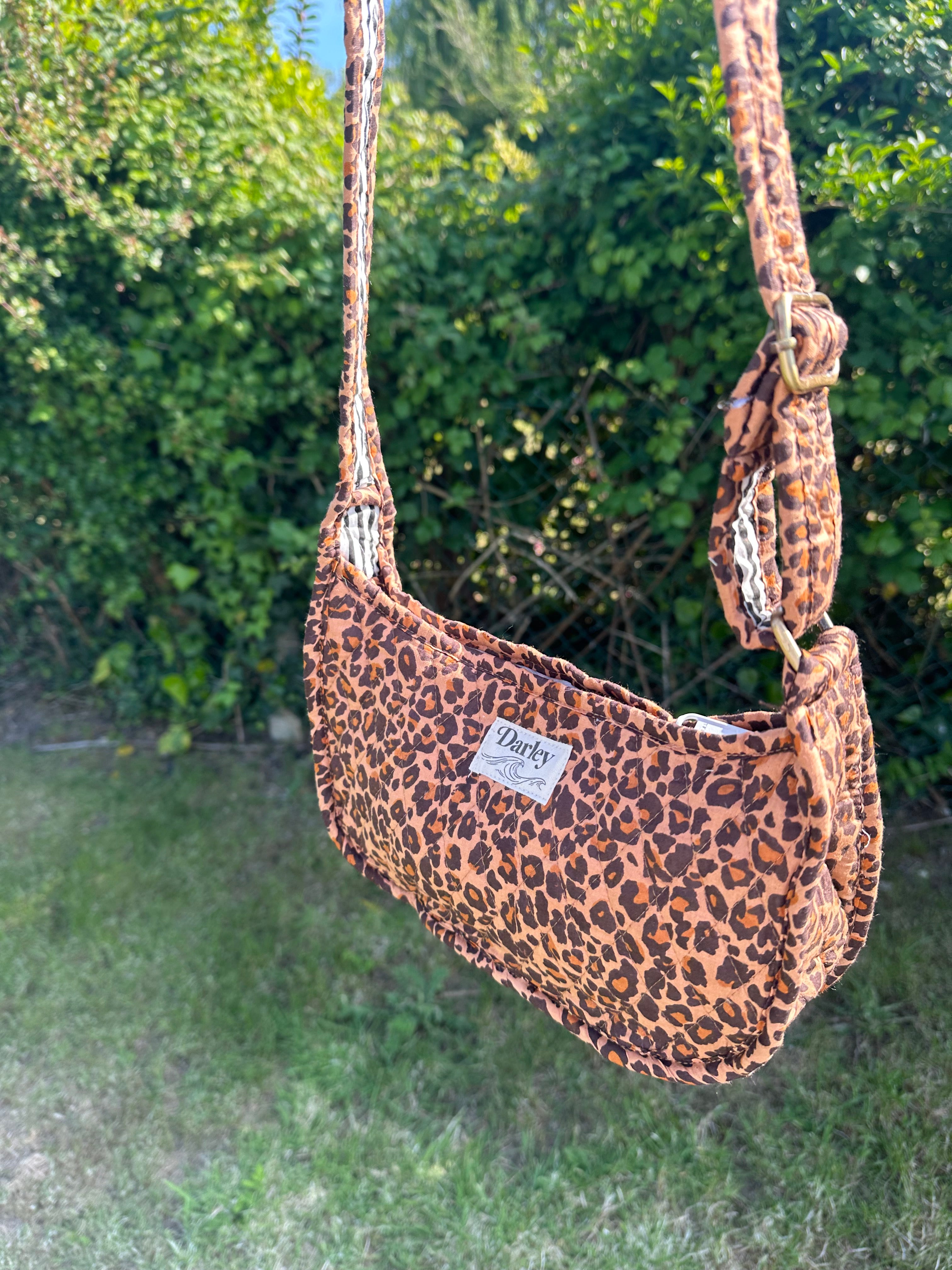 Leopard print side bag