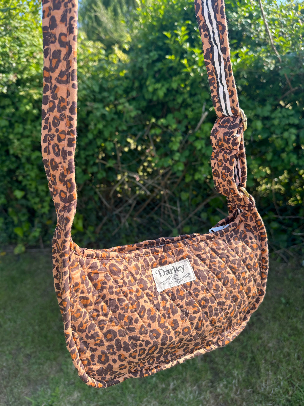 Leopard print side bag