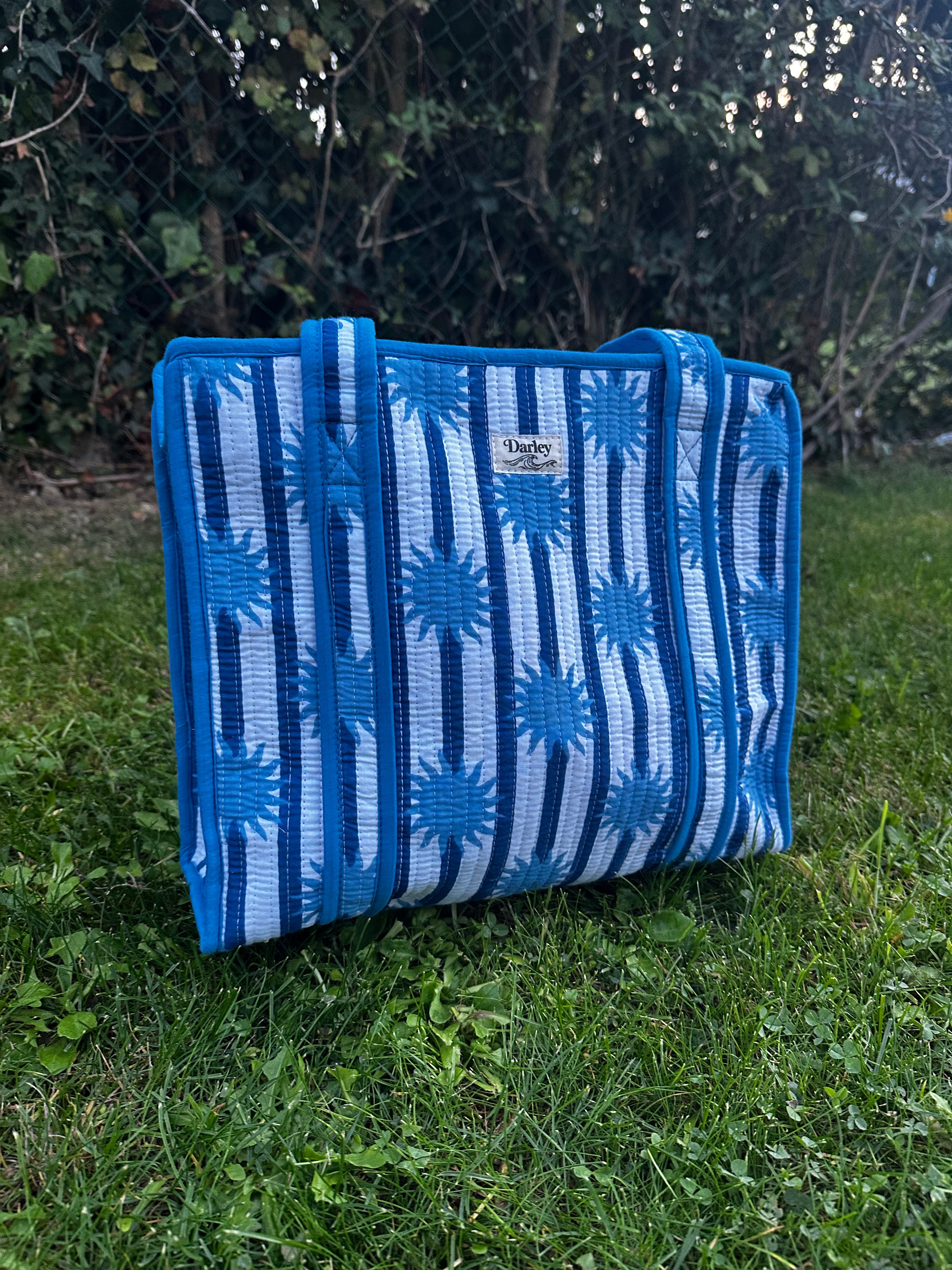 Midi Blue Stripe and Sun Zipped Tote Bag