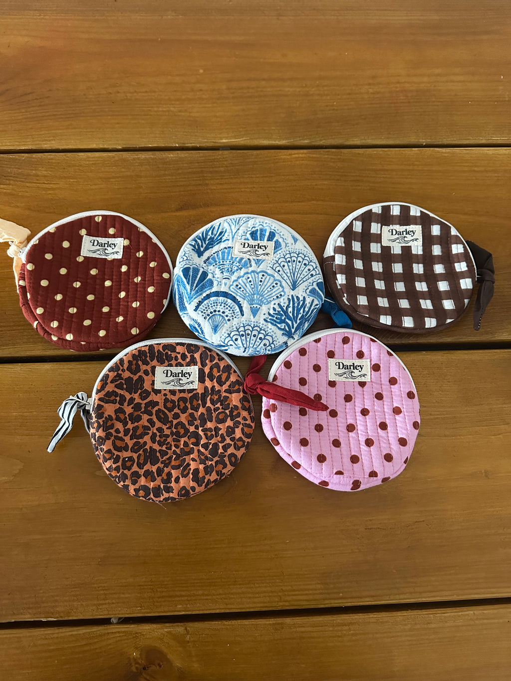 Round coin purse with zip