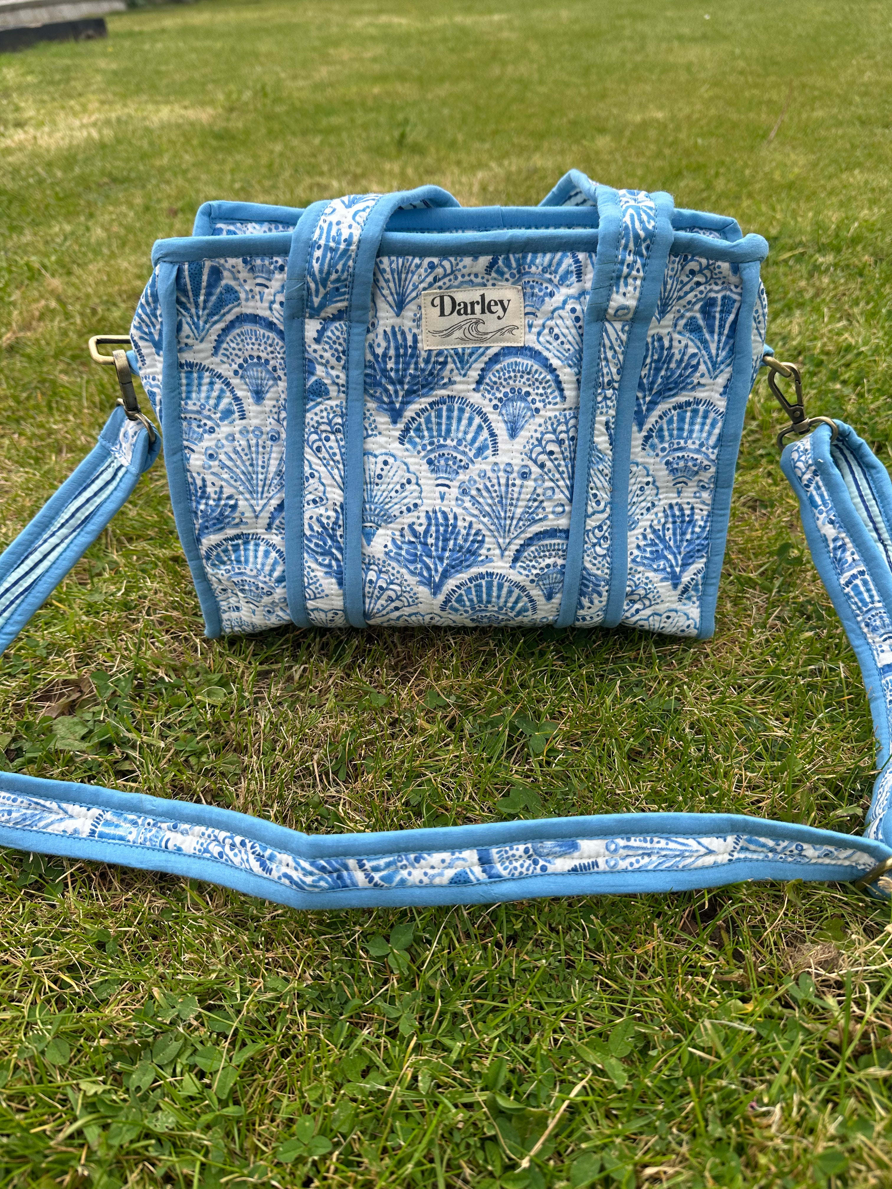 Mini blue seashell tote bag