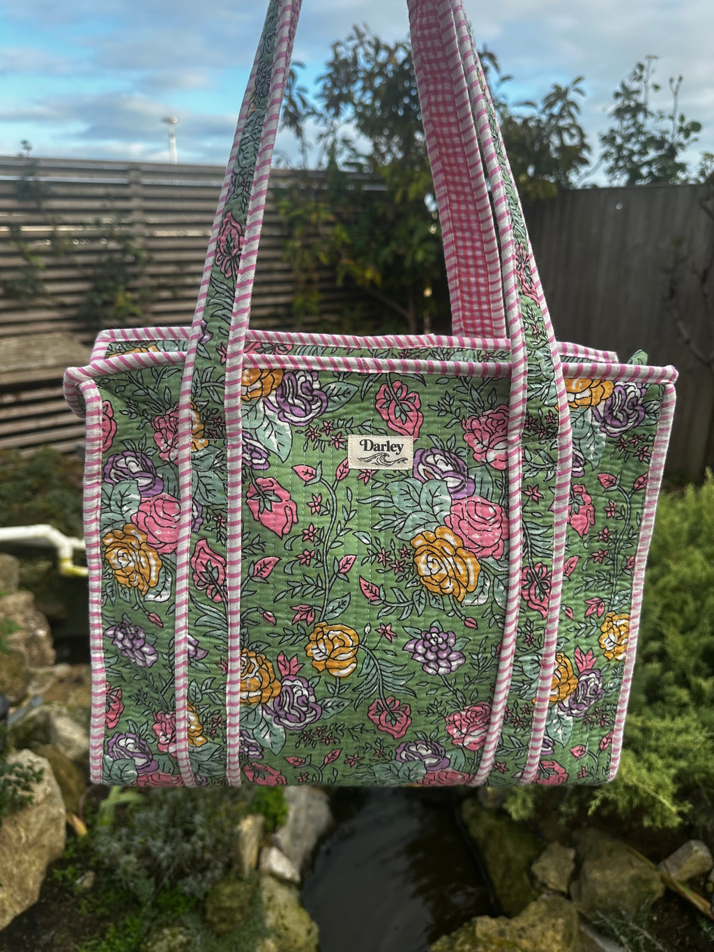 Midi Sage with Floral Zipped Tote Bag