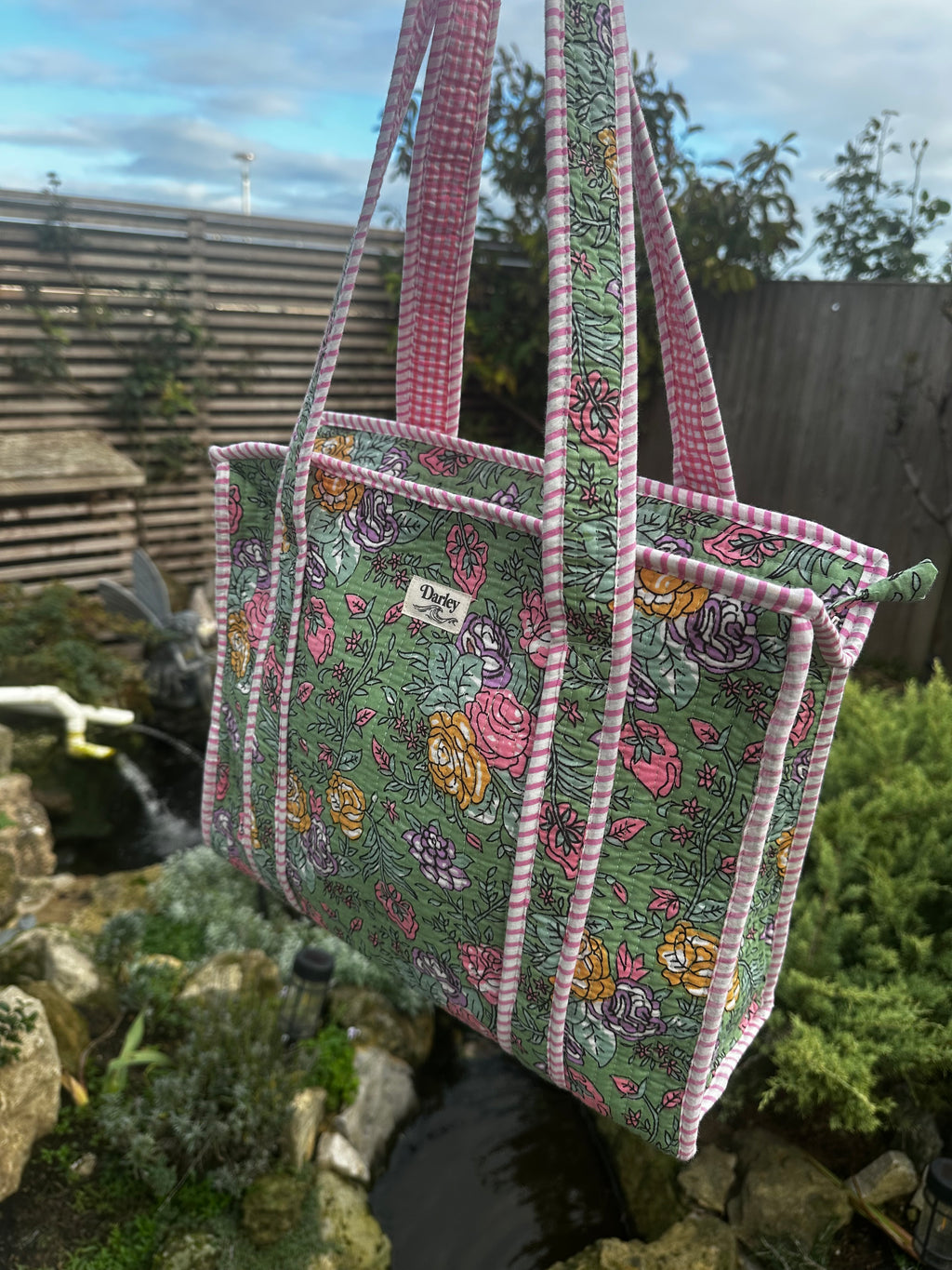 Midi Sage with Floral Zipped Tote Bag