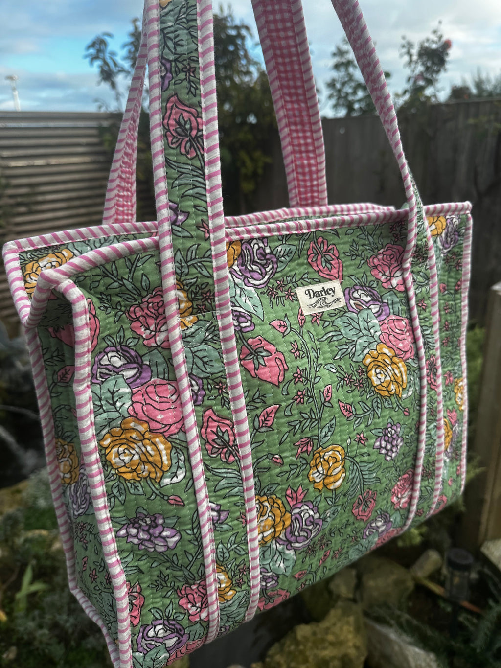 Midi Sage with Floral Zipped Tote Bag