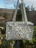 Midi Green with White Daisies Zipped Tote Bag